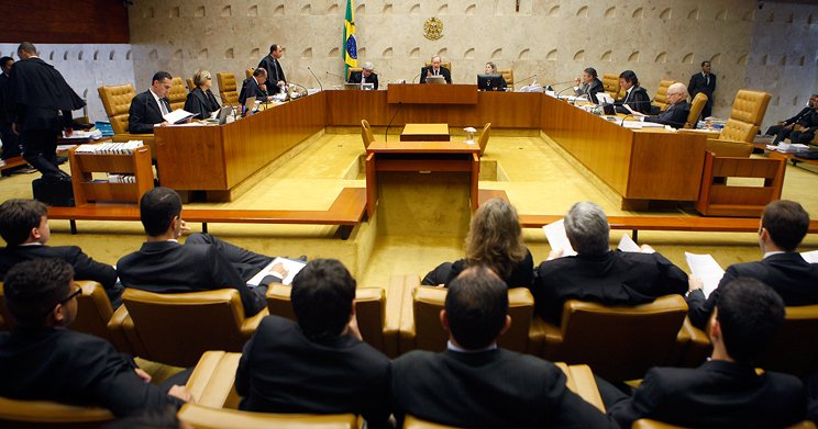 Interlocução entre aliados de Flávio e ministros do STF envolve debate sobre Moraes