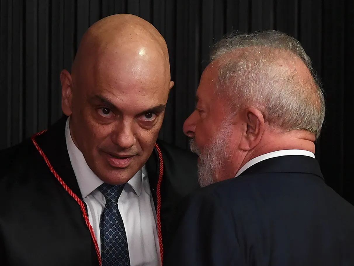 Quando a toga cala o Congresso: a ascensão de um Judiciário sem limites e um Legislativo acuado pelo medo