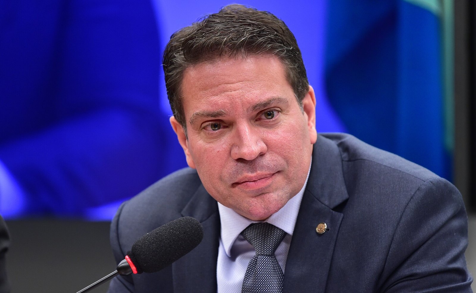 Alexandre Ramagem deixa detenção nos EUA e aguardará decisão sobre asilo em liberdade