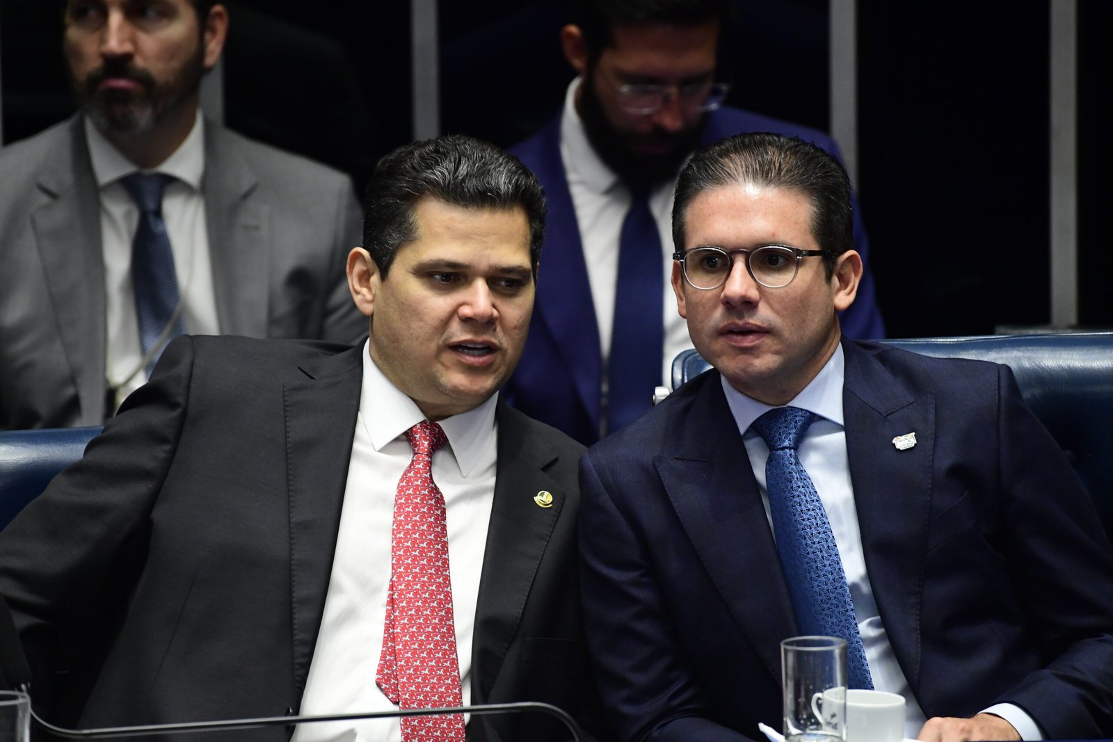 Congresso resiste à criação de CPMI do Banco Master em meio a pressões políticas