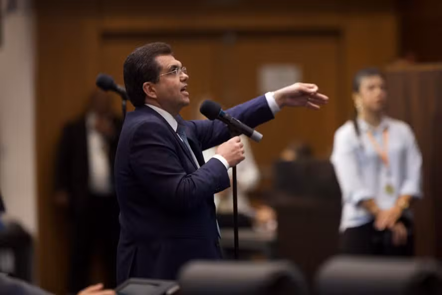 Chico Machado reforça cobrança pela instalação de Delegacia da Mulher em Macaé